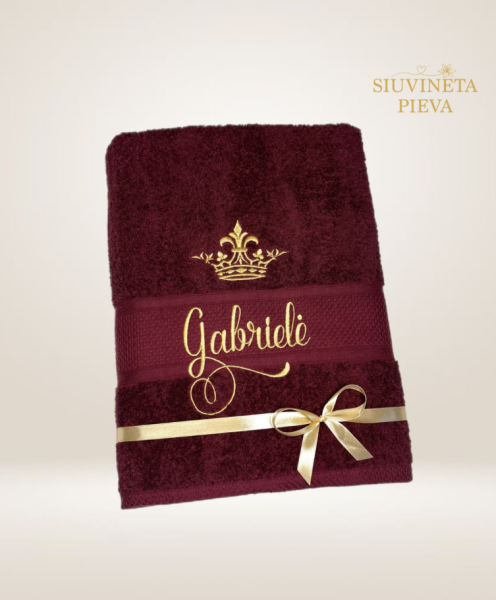  Rankšluostis su vardu ir karūna (2)