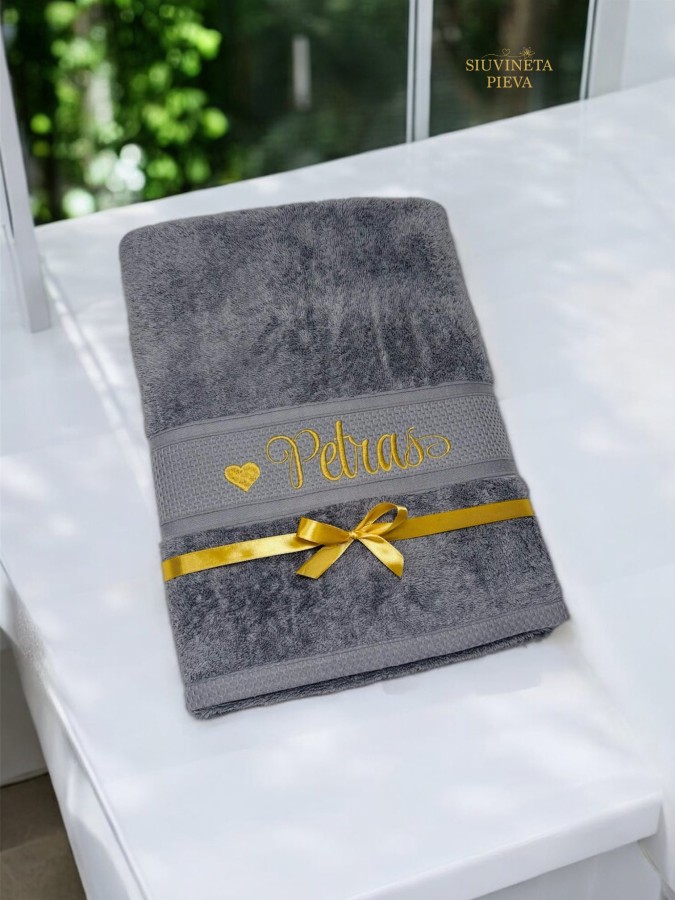 Rankšluostis su vardu "Širdelė"2