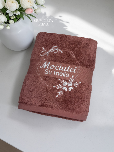 Rankšluostis "Močiutei su meile"