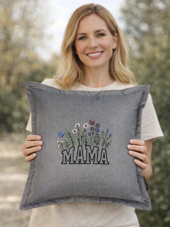 Dovana Mamai /pagalvėlė "Siuvinėta pieva"