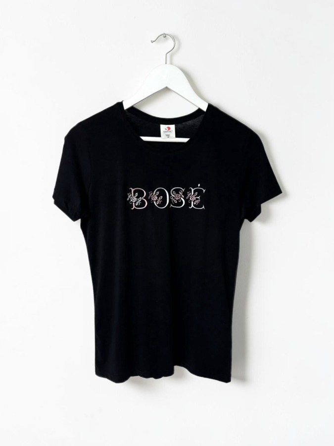 siuvinėti marškinėliai "BOSĖ" (pagaminta) siuvinėti marškinėliai "BOSĖ" (pagaminta)