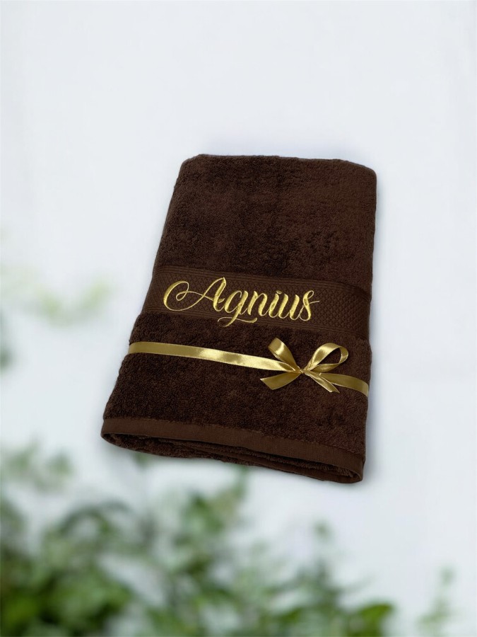 Rankšluostis su vardu (3)