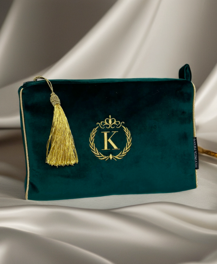  Žalia kosmetinė su K inicialu 