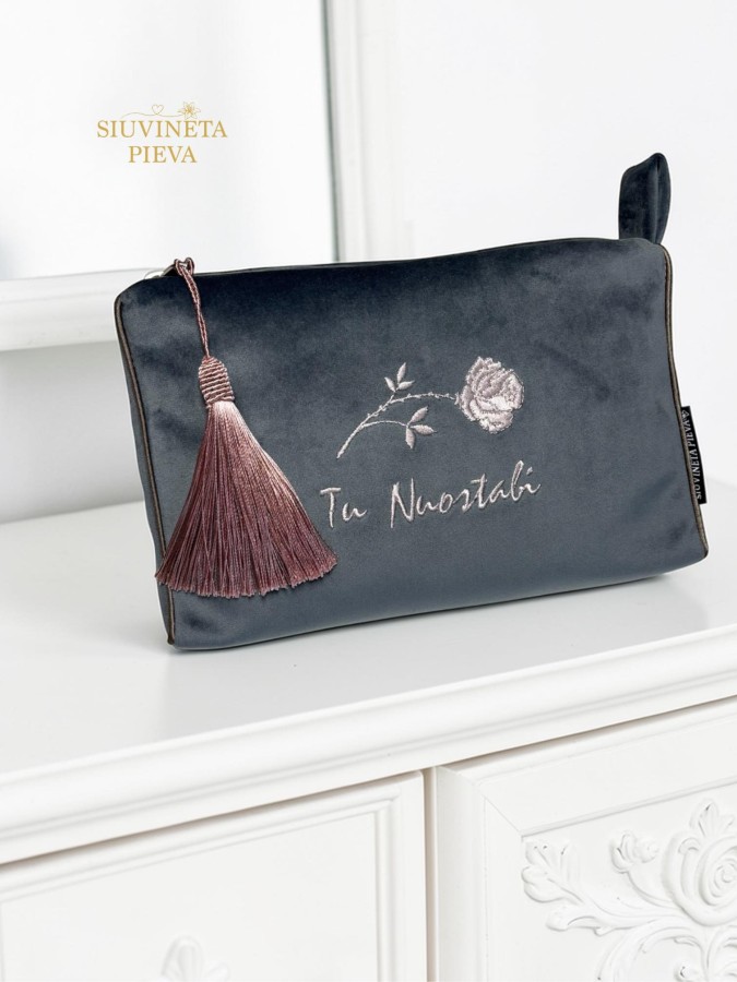 Kosmetinė "Tu nuostabi" su rože