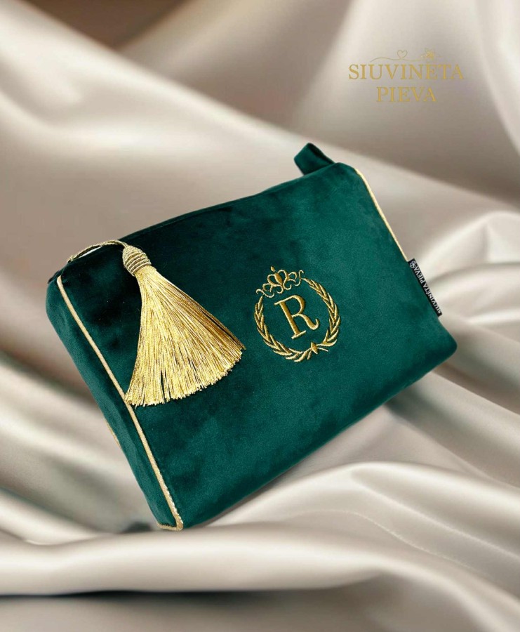 Žalia kosmetinė su pasirinktu inicialu