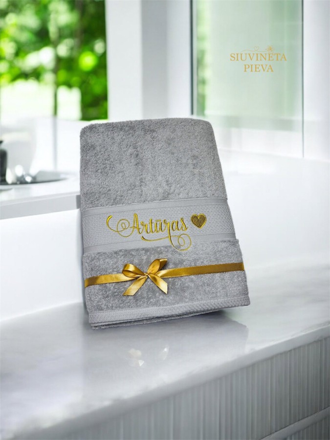 Rankšluostis su vardu "Širdis"1